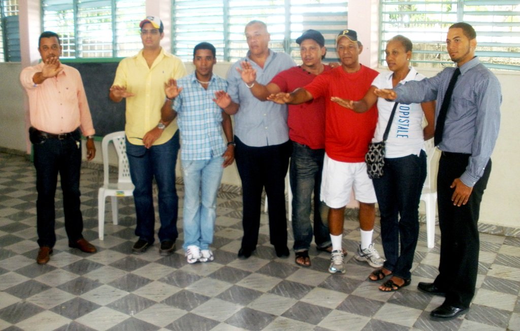 Raúl Castillo Juramenta Directiva Asociación Tenis de Campo de la Provincia Espaillat